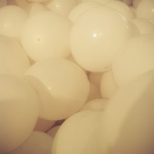 400 balloons